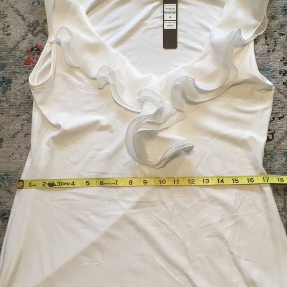 NWT Belldini Ruffle Neckline Off-white Sleeveless Tunic Top - Size Medium - Picture 7 of 10